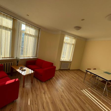 Mr Jo'S Hostel 考纳斯 外观 照片