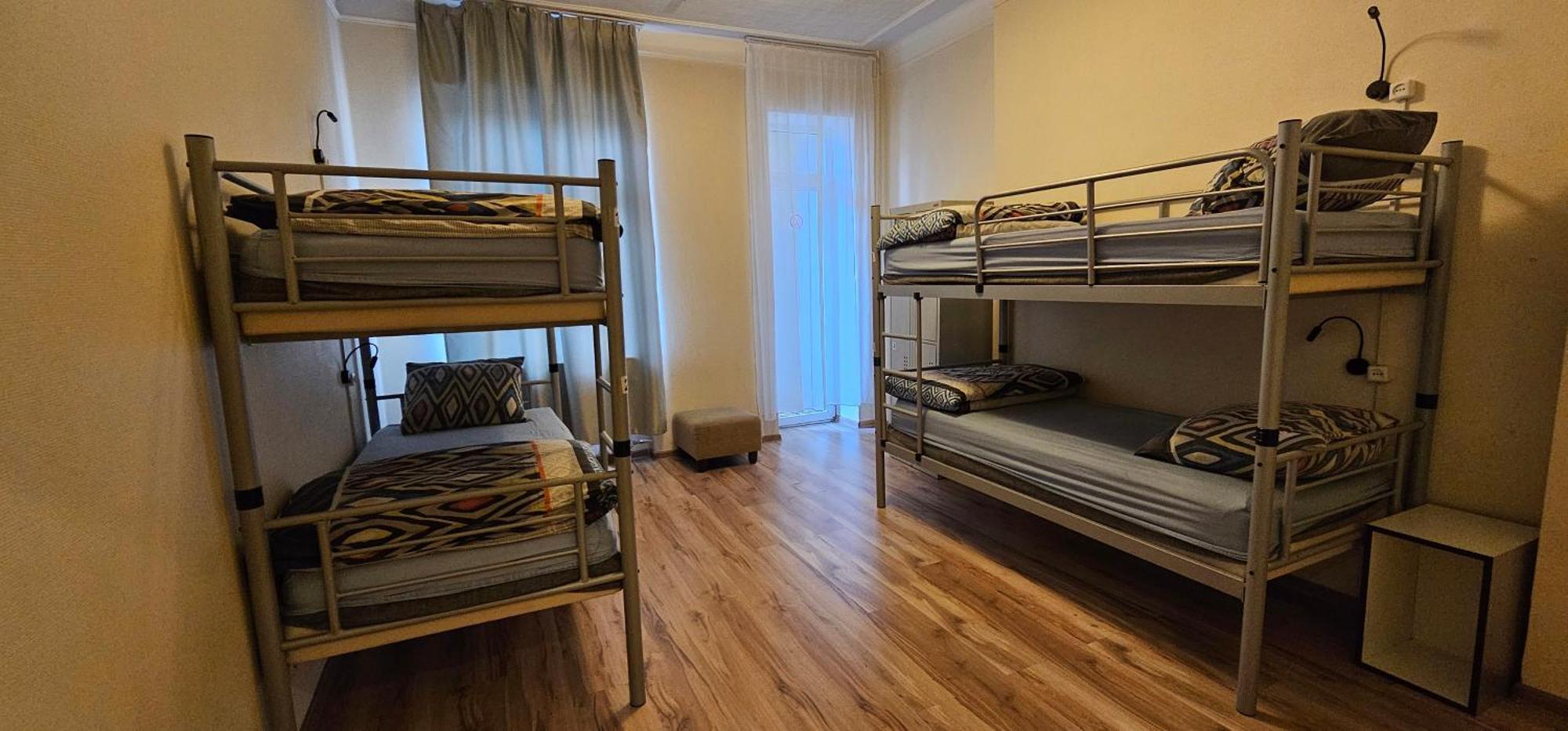 Mr Jo'S Hostel 考纳斯 外观 照片